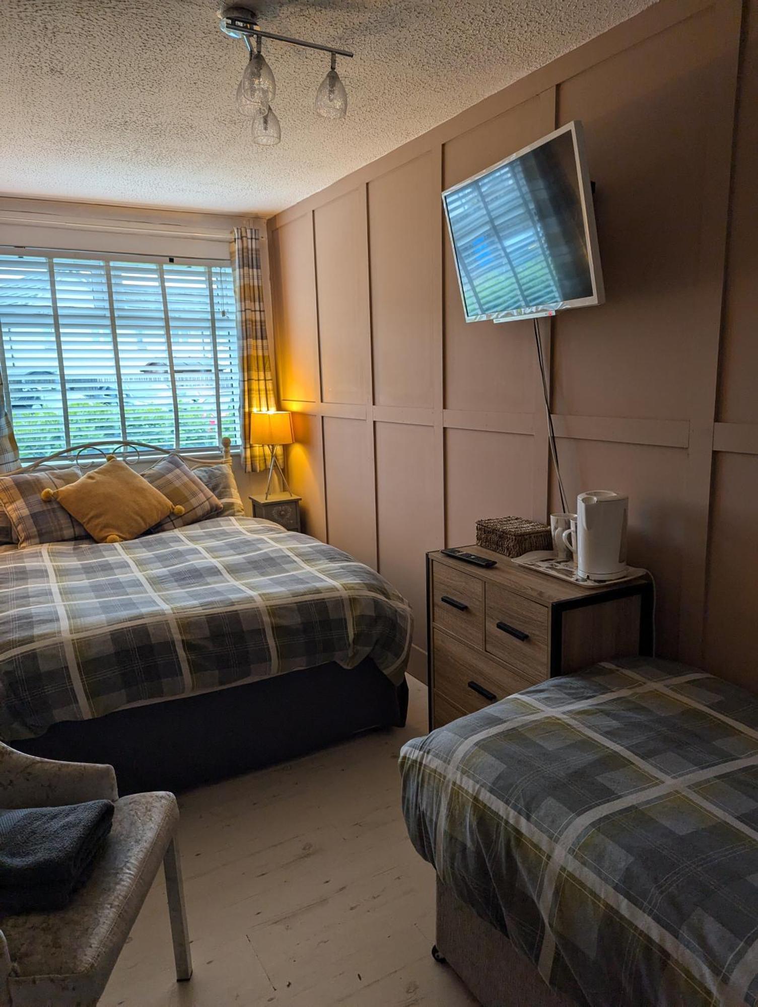 Rooms At Tarrareoch Bathgate Zimmer foto